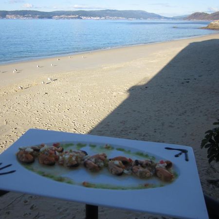 Hotel Restaurante Loureiro Bueu Buitenkant foto