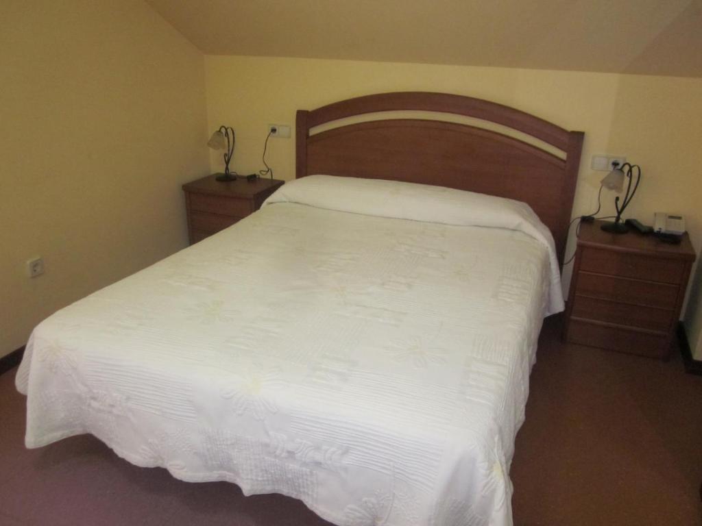 Hotel Restaurante Loureiro Bueu Kamer foto
