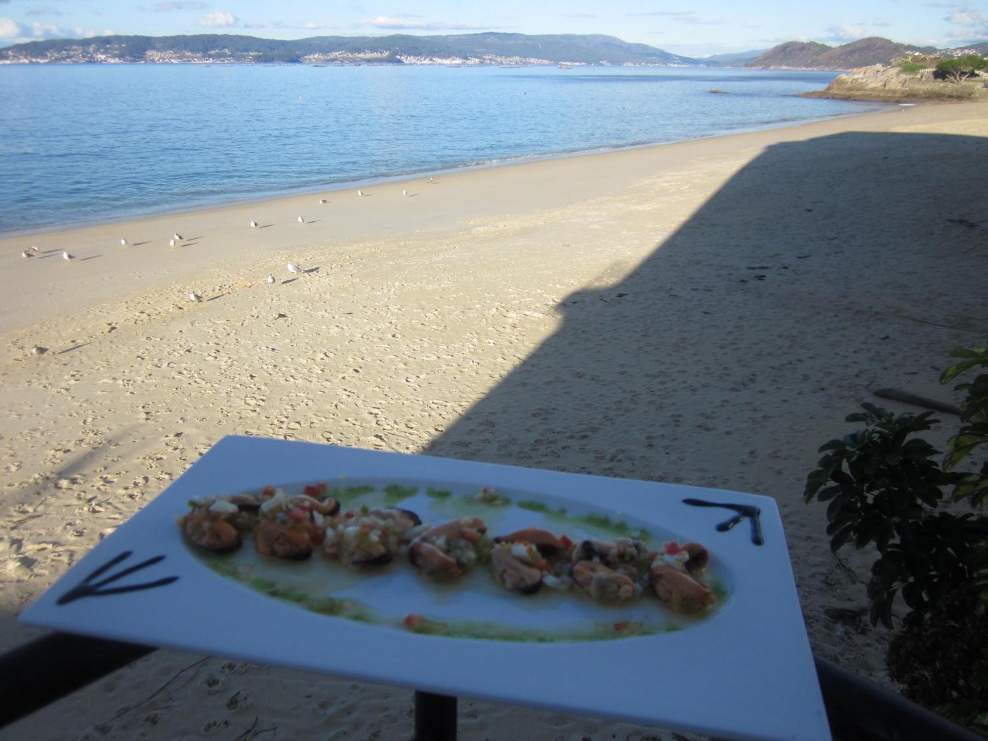 Hotel Restaurante Loureiro Bueu Buitenkant foto