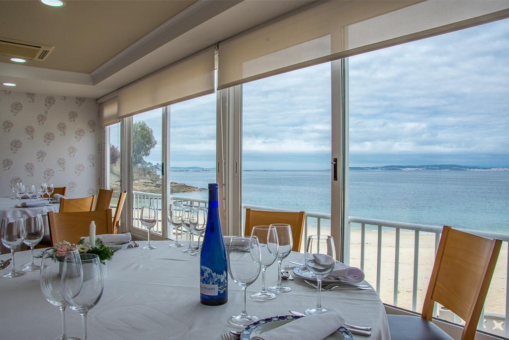 Hotel Restaurante Loureiro Bueu Buitenkant foto