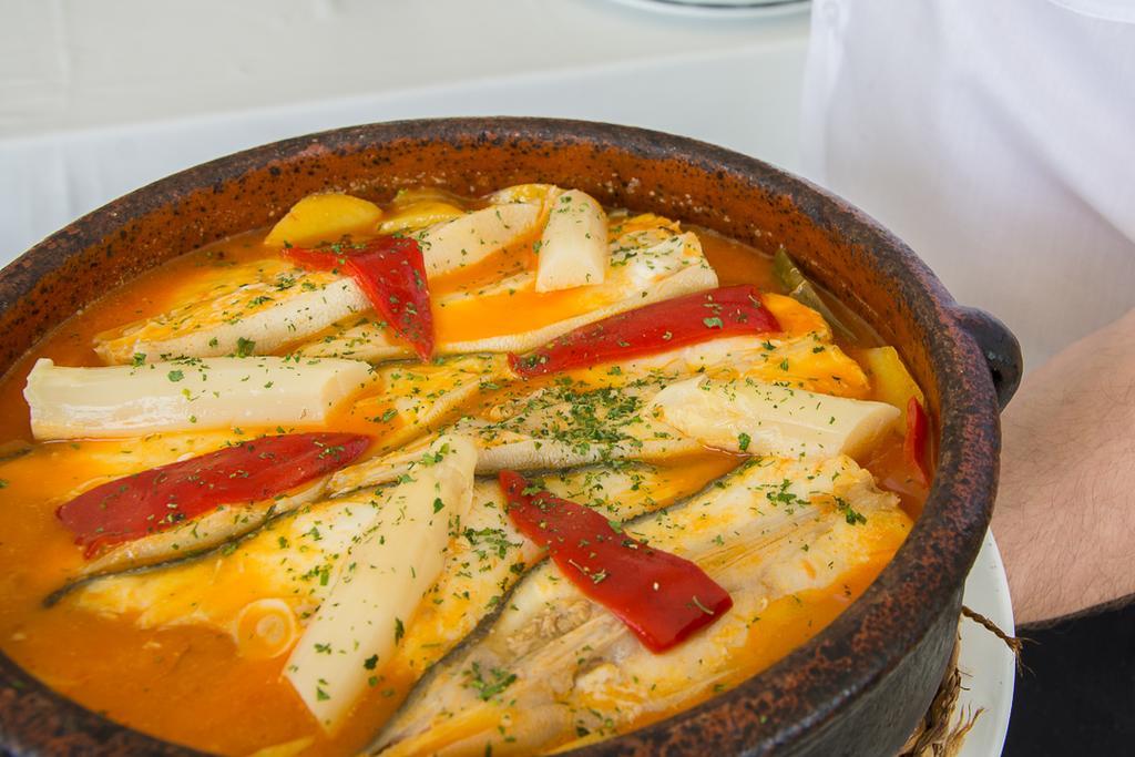 Hotel Restaurante Loureiro Bueu Buitenkant foto