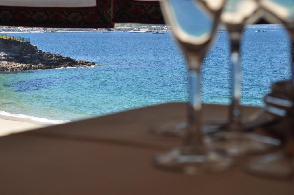 Hotel Restaurante Loureiro Bueu Buitenkant foto